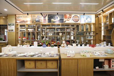 百師園 工藝美術品的璀璨殿堂